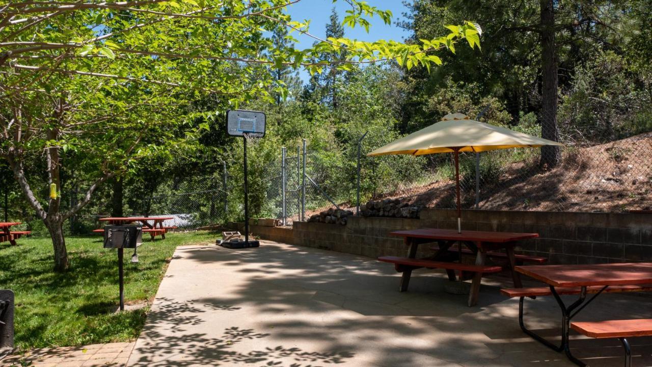 Villa New! Cozy & Secluded House W/Deck - Near Yosemite! Tuolumne Esterno foto